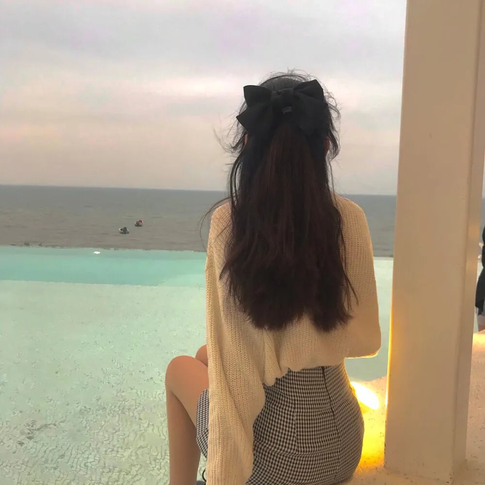 她携大佬狂虐渣男渣女